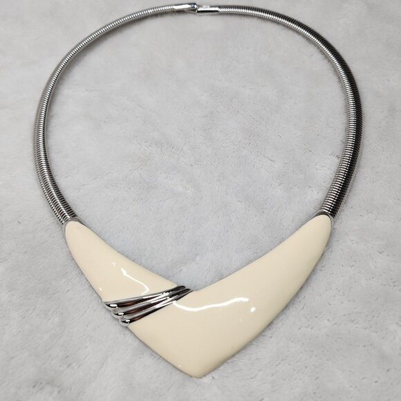 *New Low Price* Retro Monet Necklace - Picture 11 of 11